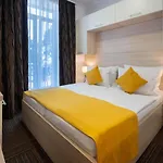 Hotel Bor