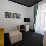 Bor Hotel