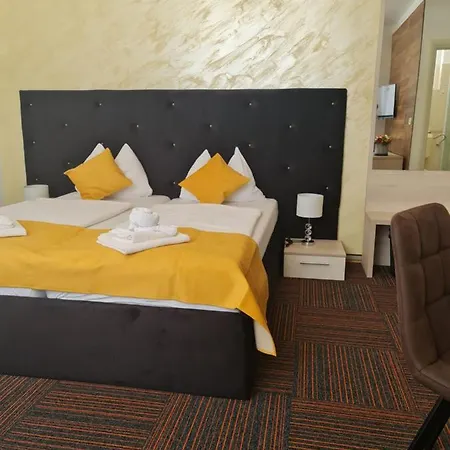 Bor Hotel