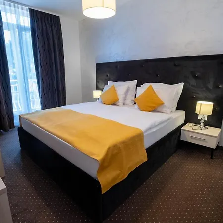 Bor Hotel Krk Town