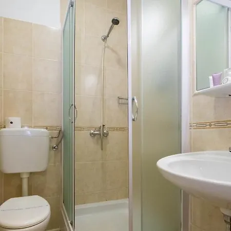 Bor Ξενοδοχείο 3*