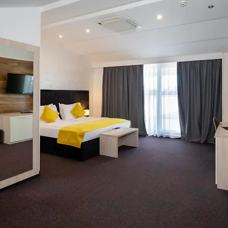 Hotel Bor Krk Town