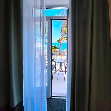 Hotel Bor 3*