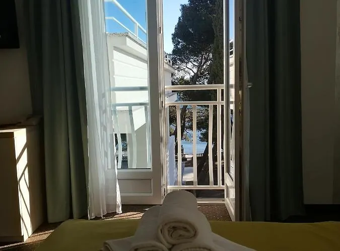 博尔酒店 3* 克尔克