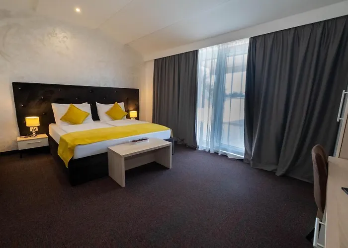 Ξενοδοχείο Bor