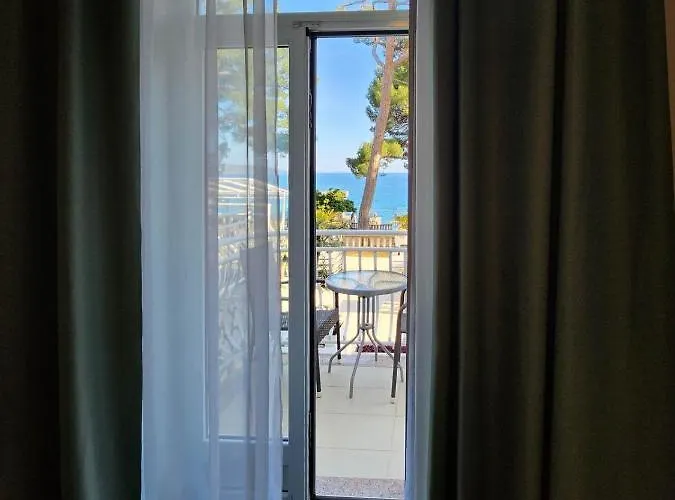 博尔酒店 3* 克尔克