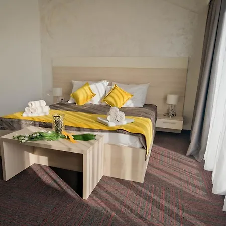 Bor Hotel Krk Town
